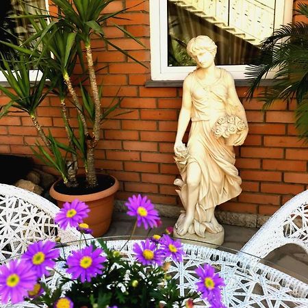 Green Garden Tbilisi ภายนอก รูปภาพ