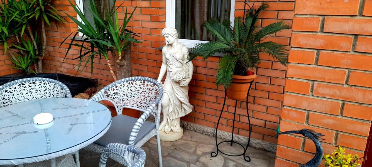 Green Garden Tbilisi ภายนอก รูปภาพ