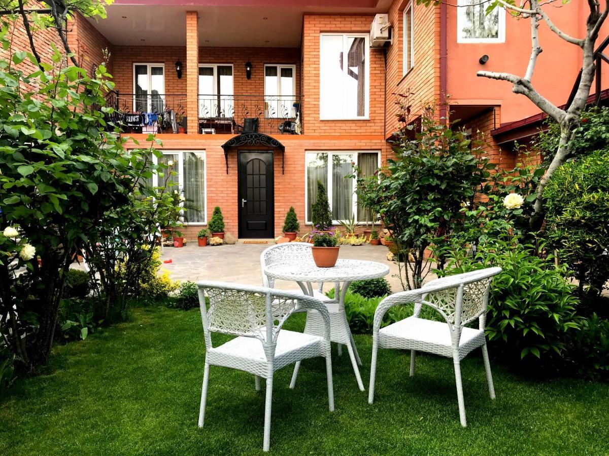 Green Garden Tbilisi ภายนอก รูปภาพ